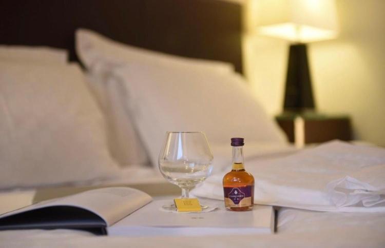Hanza Tower Royal Spa & Jacusi & Sauna & Pool Apartment